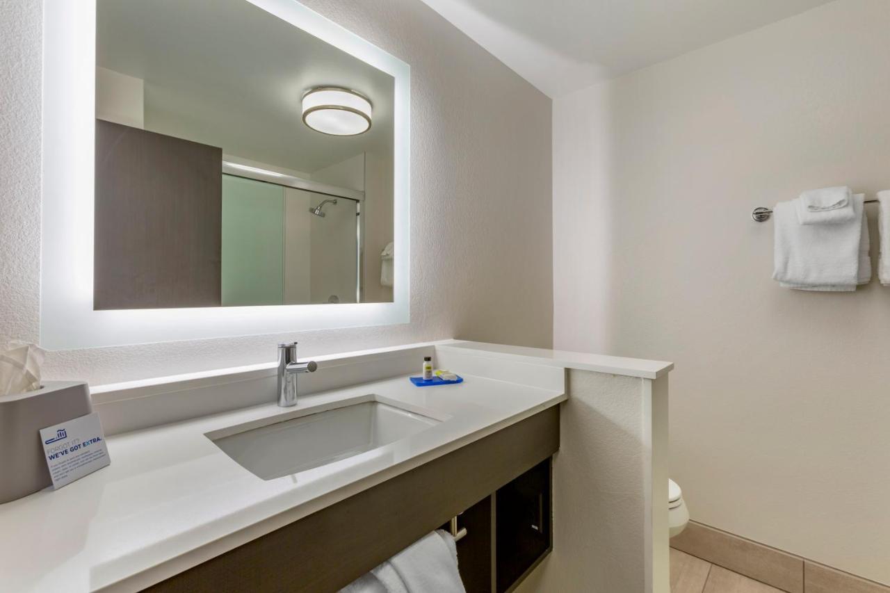 Holiday Inn Express & Suites - Phoenix Dwtn - State Capitol By Ihg Buitenkant foto