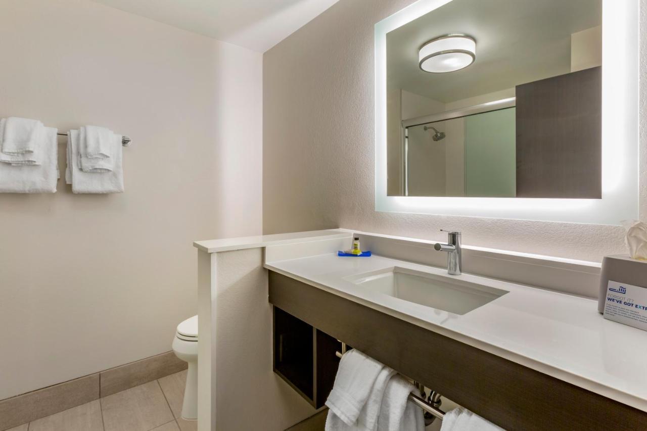 Holiday Inn Express & Suites - Phoenix Dwtn - State Capitol By Ihg Buitenkant foto