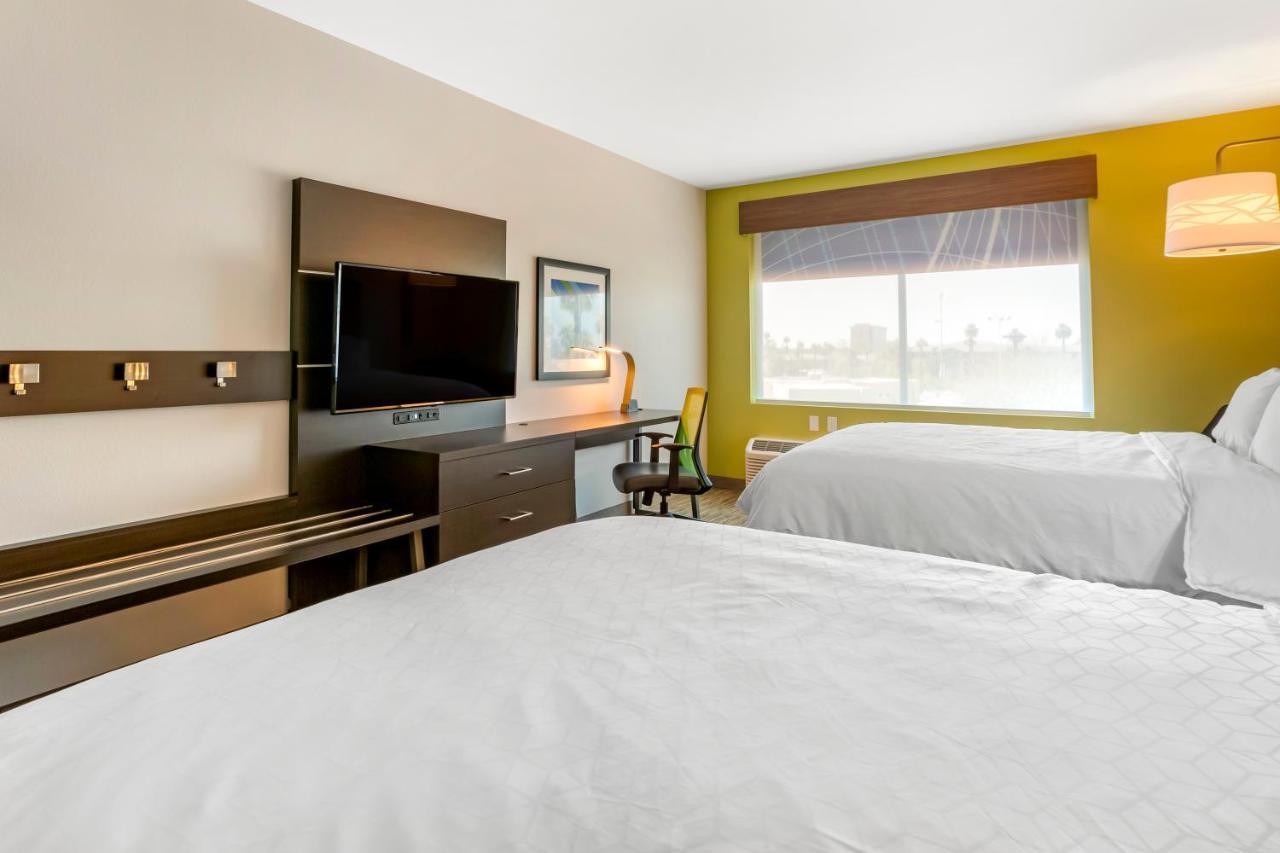 Holiday Inn Express & Suites - Phoenix Dwtn - State Capitol By Ihg Buitenkant foto