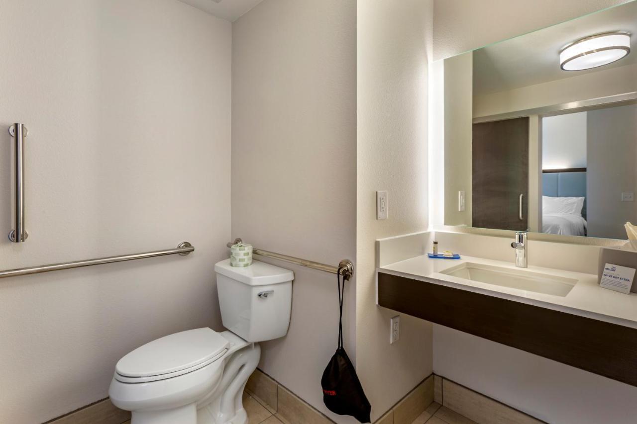 Holiday Inn Express & Suites - Phoenix Dwtn - State Capitol By Ihg Buitenkant foto