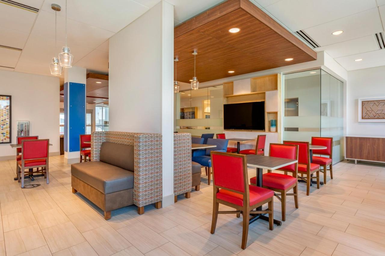 Holiday Inn Express & Suites - Phoenix Dwtn - State Capitol By Ihg Buitenkant foto