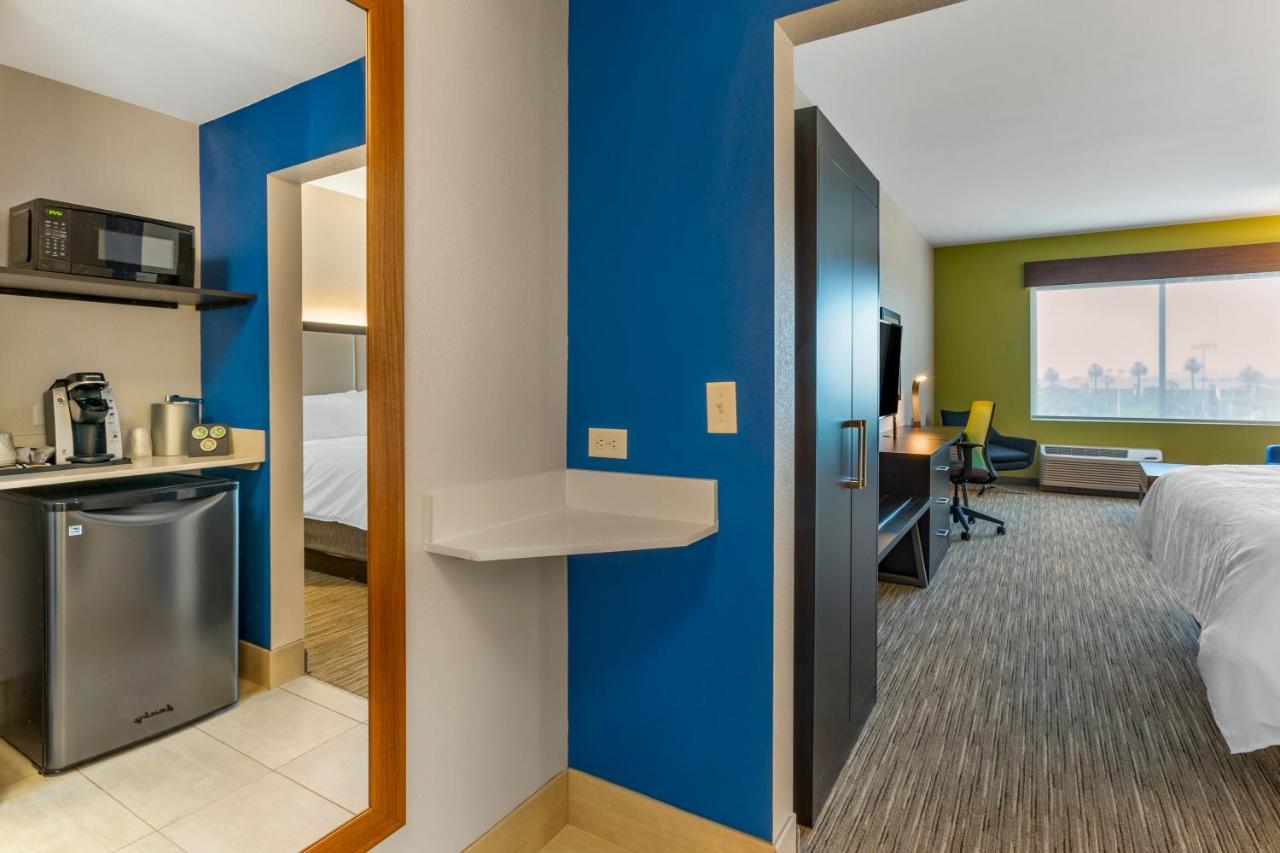 Holiday Inn Express & Suites - Phoenix Dwtn - State Capitol By Ihg Buitenkant foto