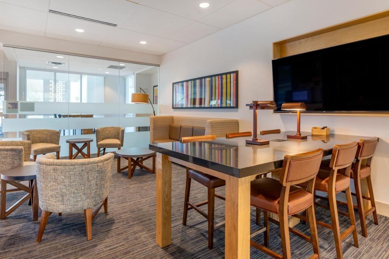 Holiday Inn Express & Suites - Phoenix Dwtn - State Capitol By Ihg Buitenkant foto